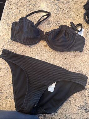 Hollister Black Ribbed Underwire Bikini Set